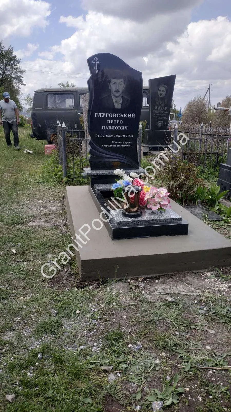 Подвійний пам'ятник з граніту - Кам'янець-Подільський | GranitPodillya